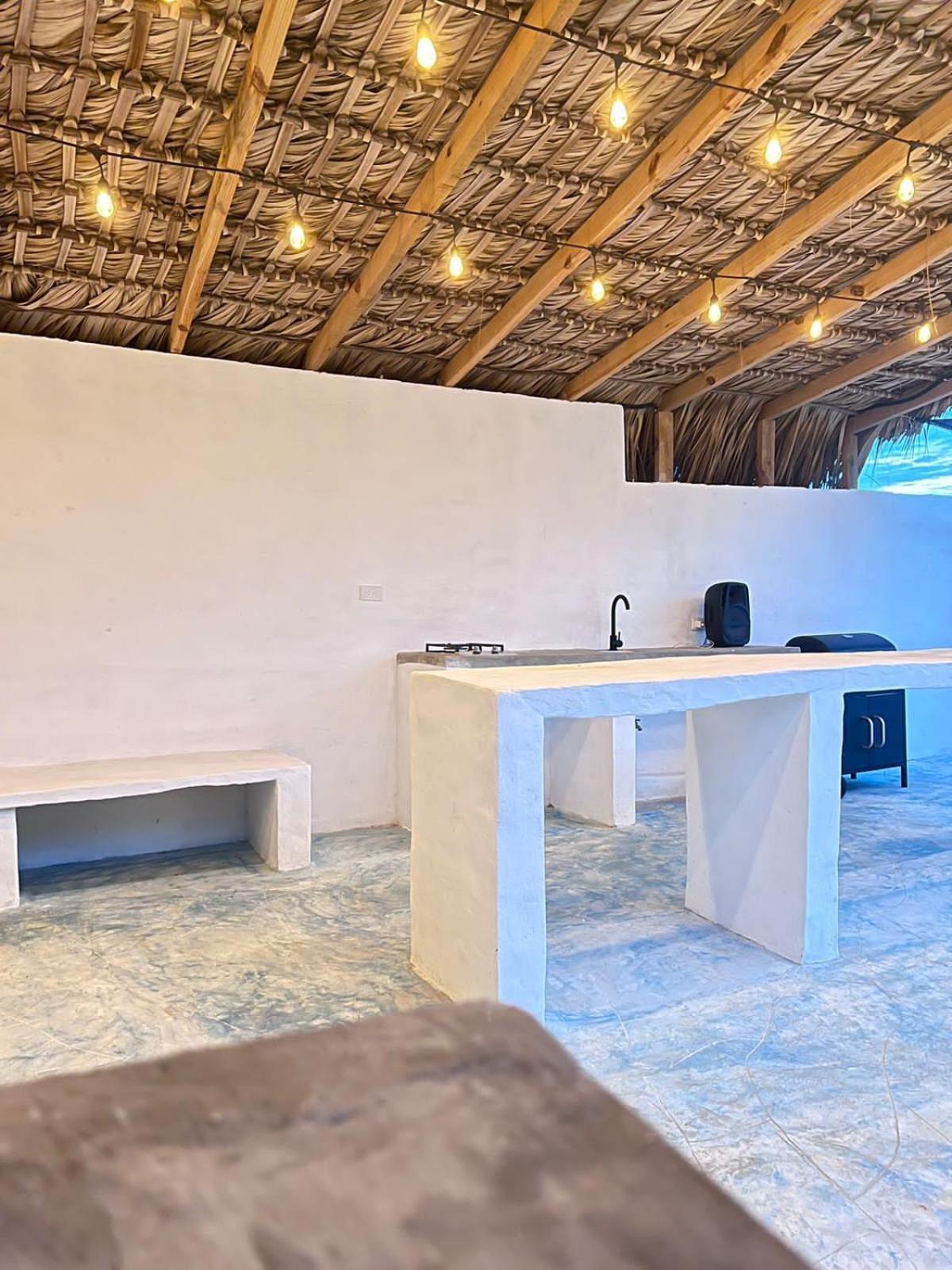 Blue Beach Eco-Hotel By Sanfabini บายาฮิเบ ภายนอก รูปภาพ