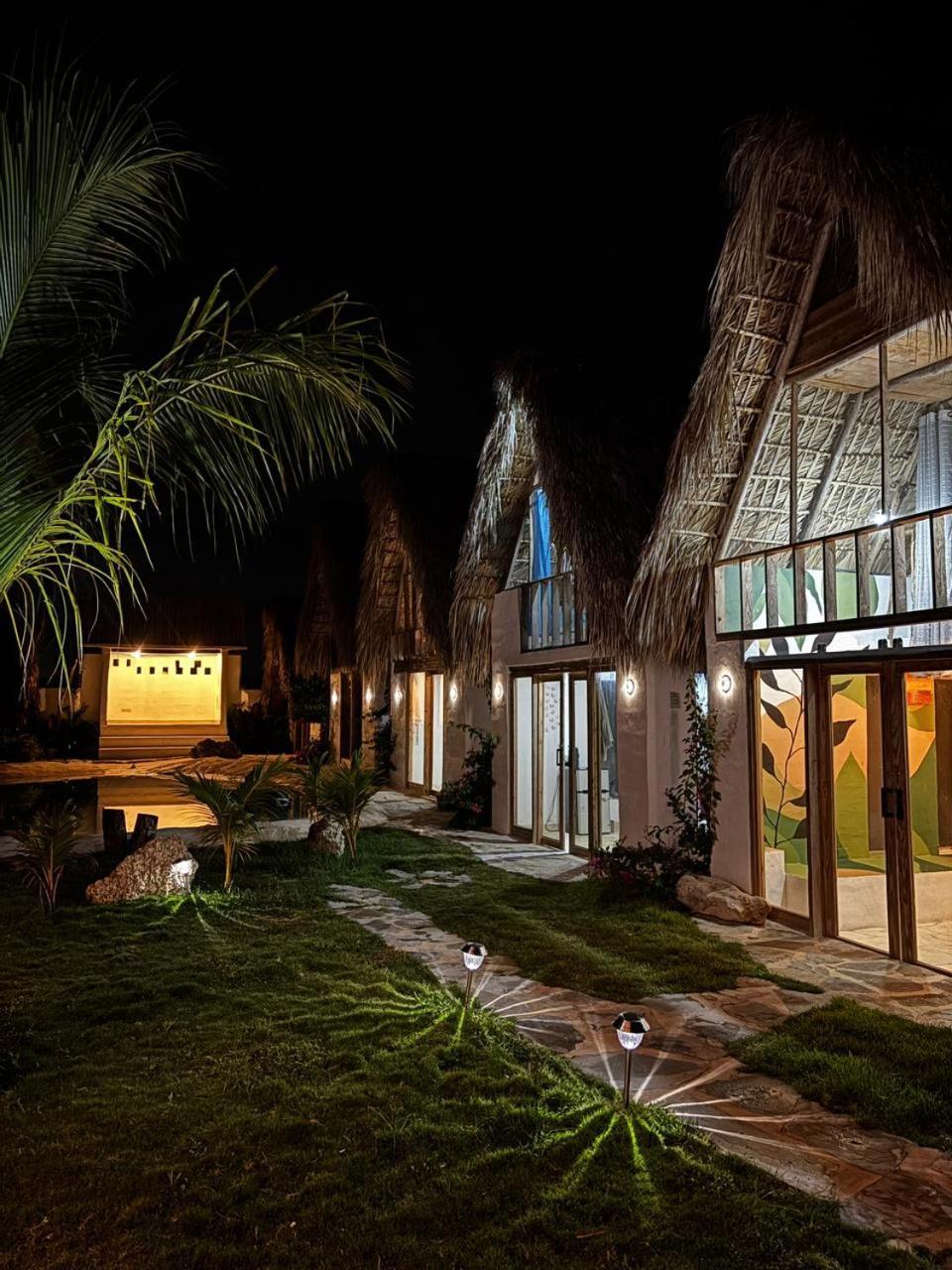 Blue Beach Eco-Hotel By Sanfabini บายาฮิเบ ภายนอก รูปภาพ